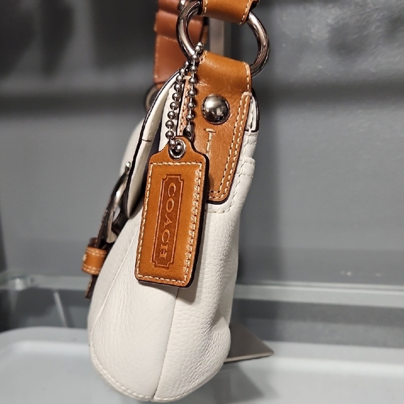 COACH NWOT SOHO  White and Tan Leather Shoulder Bag - Picture 5 of 16